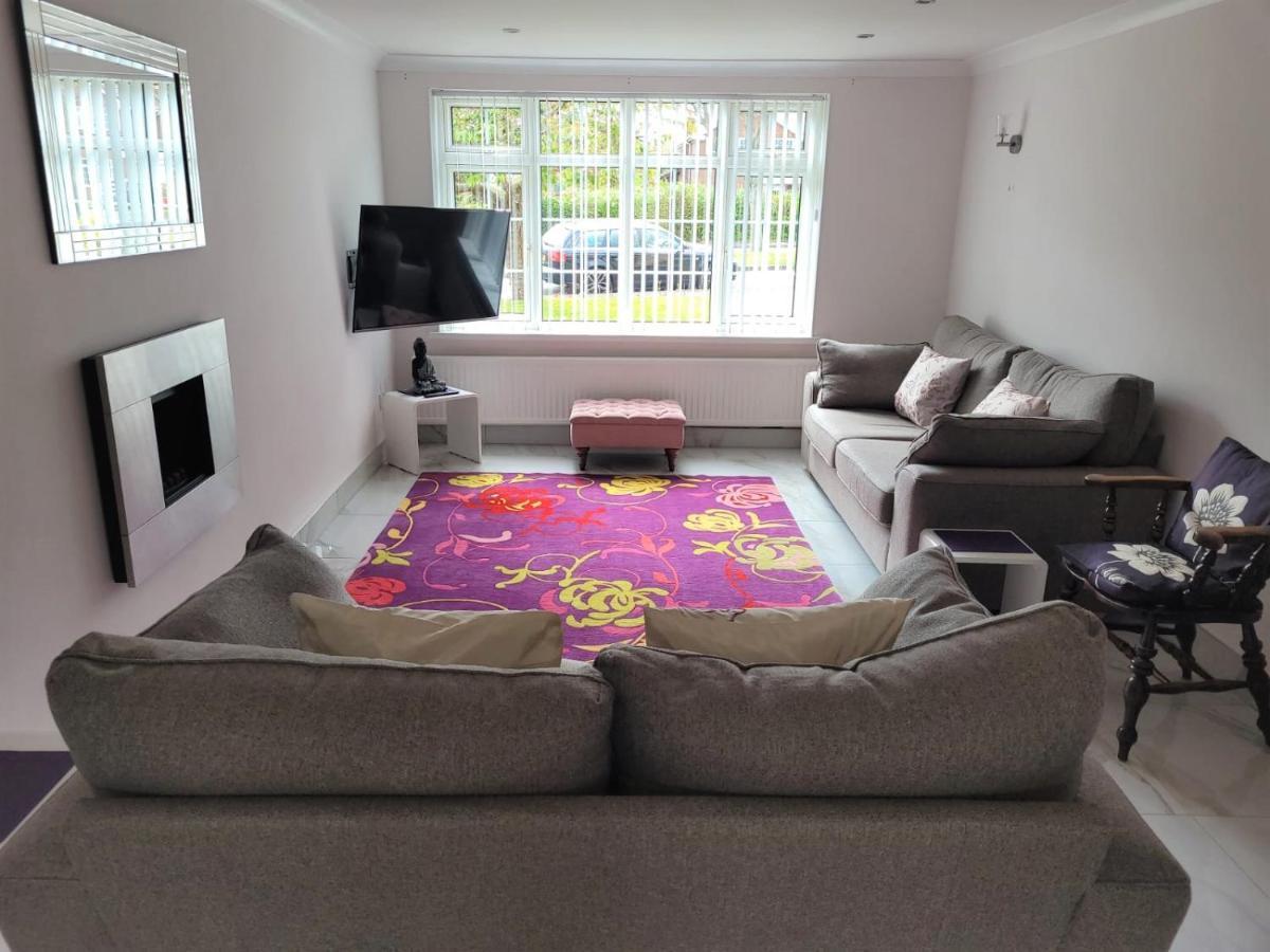 Smitten House 4 Bedroom ريل المظهر الخارجي الصورة
